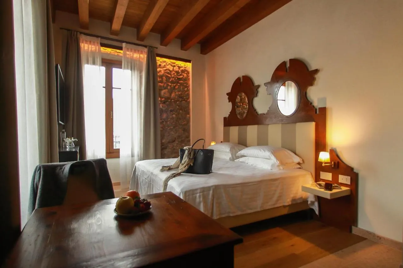 Corte Regia Relais & Spa Valeggio sul Mincio 4*,