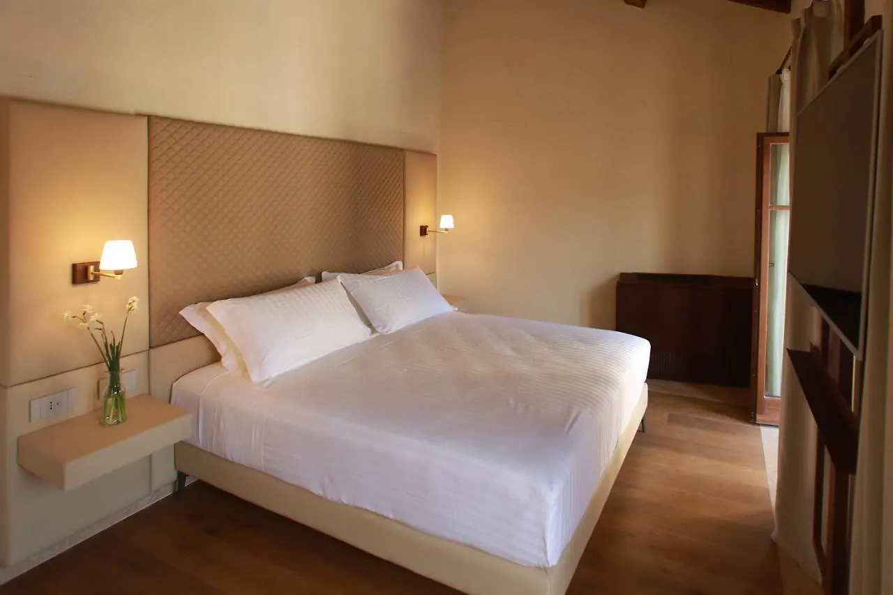 Corte Regia Relais & Spa Valeggio sul Mincio 4*,  Italien